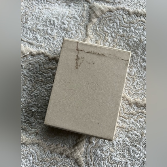 Sézane Charlie earrings in ecru - Picture 6 of 7